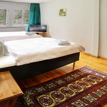 סמילטנה Park Hotel Bruzis מראה חיצוני תמונה