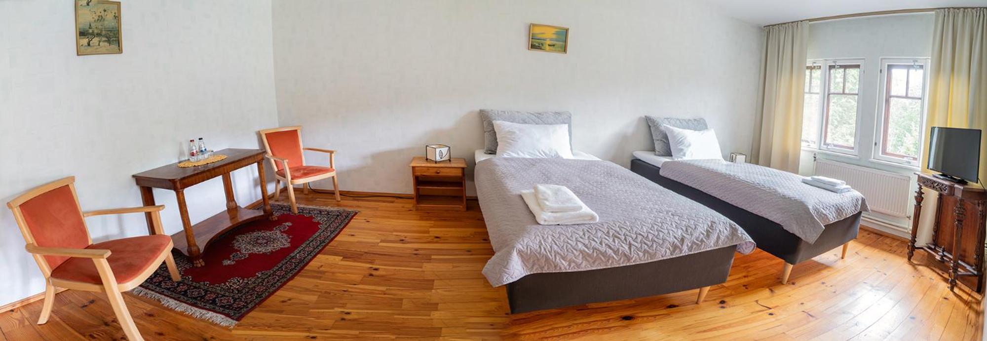 סמילטנה Park Hotel Bruzis מראה חיצוני תמונה