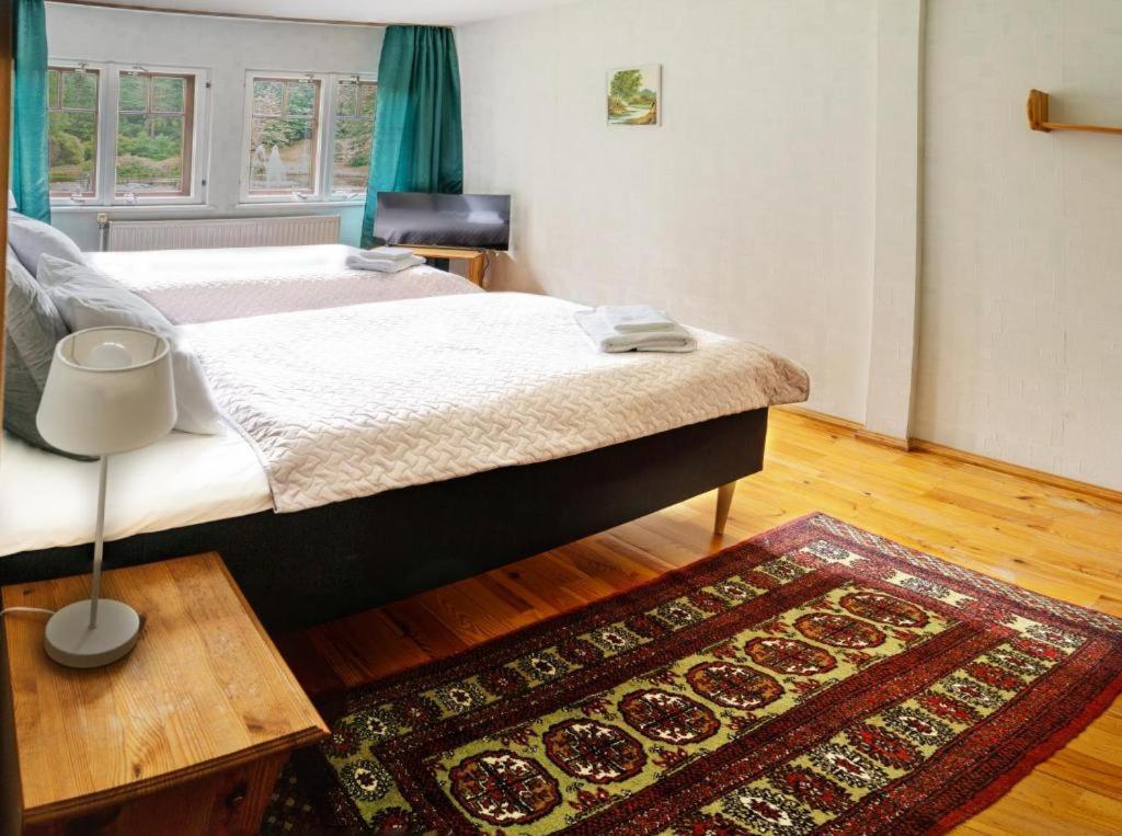 סמילטנה Park Hotel Bruzis מראה חיצוני תמונה