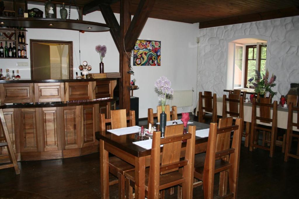 סמילטנה Park Hotel Bruzis מראה חיצוני תמונה